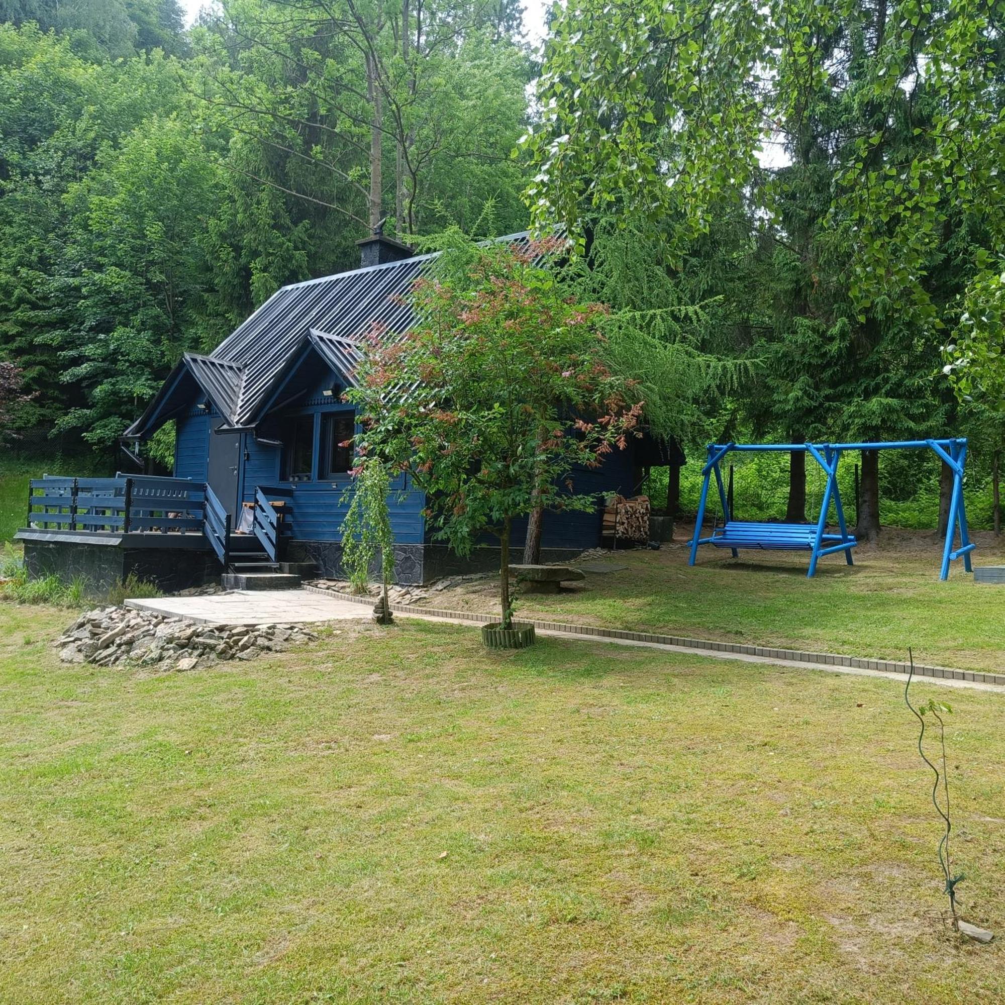 Modry Domek Щирк Екстериор снимка